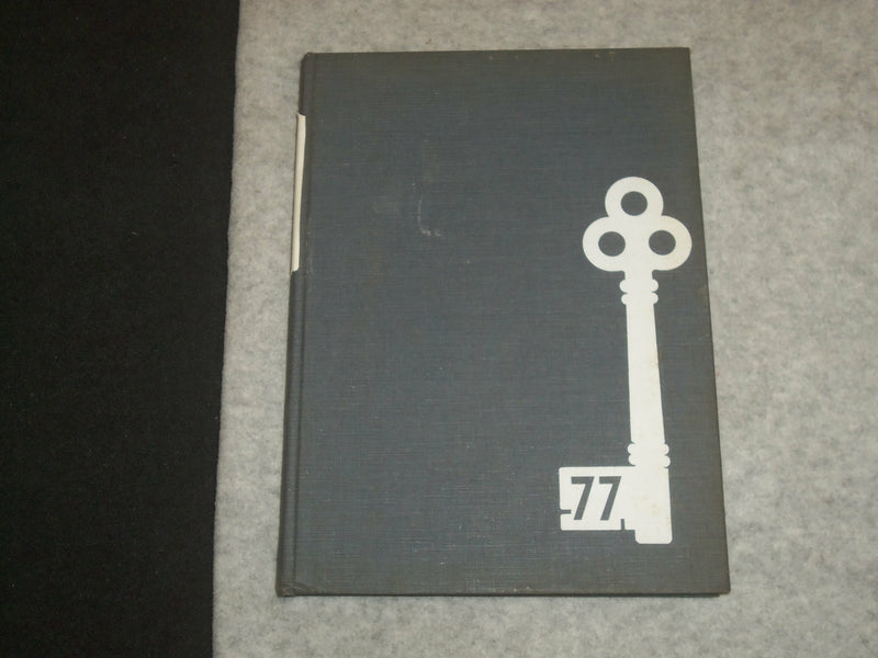1977 MERCER COUNTY COMMUNITY COLLEGE YEARBOOK - WEST WINDSOR, NJ - YB 2193