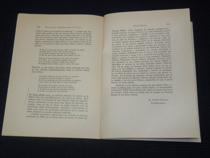 1941 A. ORTIZ VARGAS - PERFILES ANGLOAMERICANOS INSCRIBED LOT OF 2- K 2693
