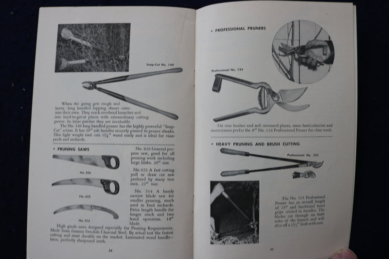 1950 THE SEYMOUR SMITH HOW TO PRUNE SOFTCOVER BOOKLET - K 1412