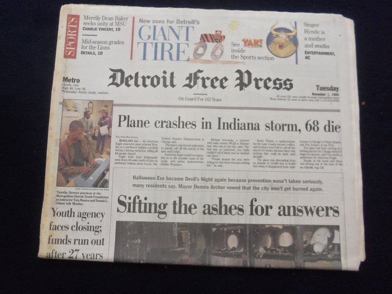 1994 NOV 1 DETROIT FREE PRESS NEWSPAPER - PLANE CRASH IN INDIANA STORM - NP 7238