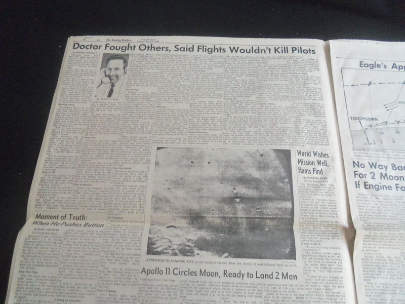 1969 JULY 20 THE SUNDAY BULLETIN NEWSPAPER - APOLLO 11 CIRCLES MOON - NP 5774