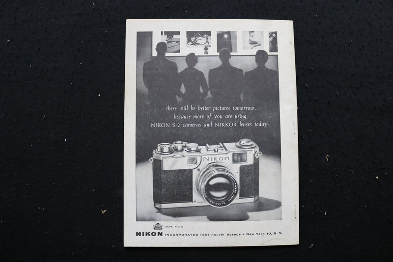 1956 PHOTOGRAPHY DIRECTORY MAGAZINE - PHOTOGRAPHER AND MODEL COVER - SP 4186A