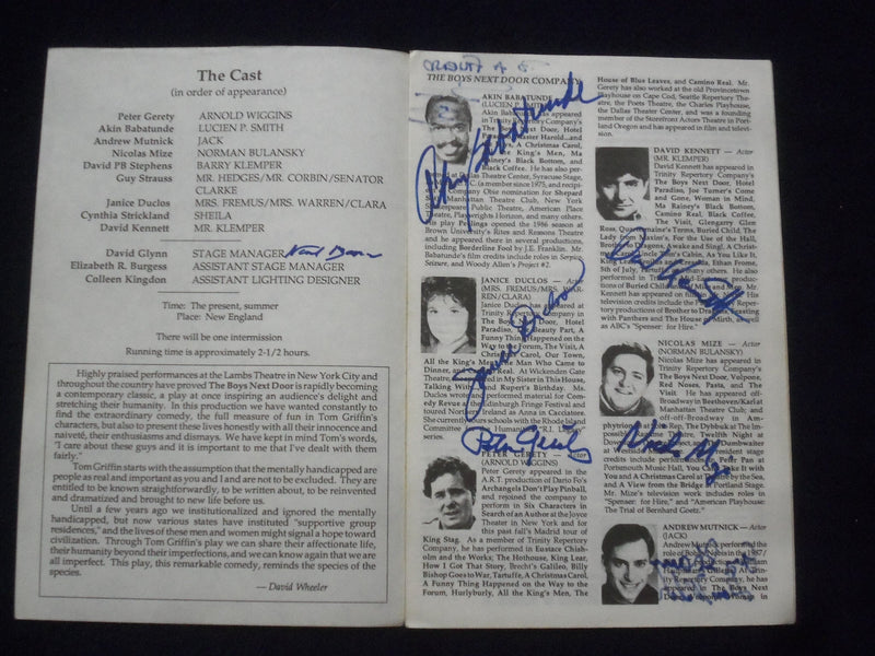 1989-90 THE BOYS NEXT DOOR PROGRAM - PETER GERETY + 7 OTHER SIGNATURES - J 9719