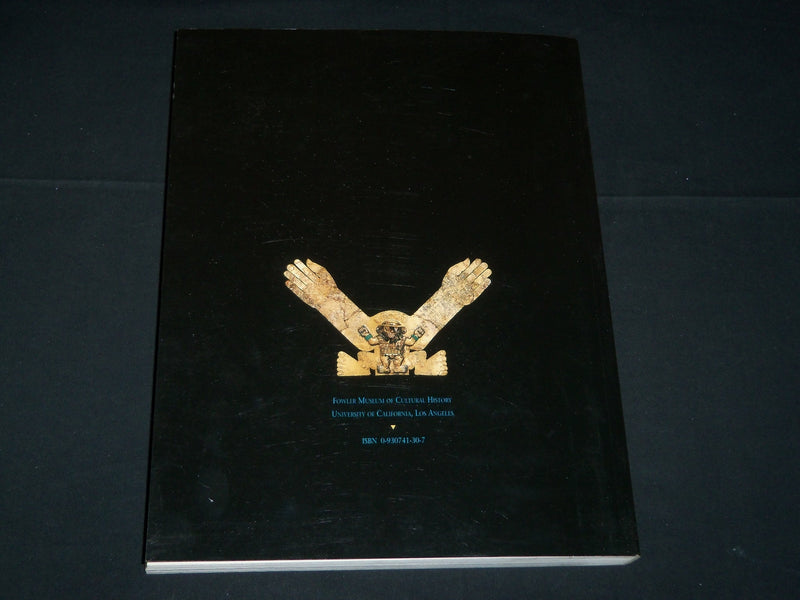 1993 ROYAL TOMBS OF SIPAN SOFTCOVER BOOK - NICE PHOTOS - D 389