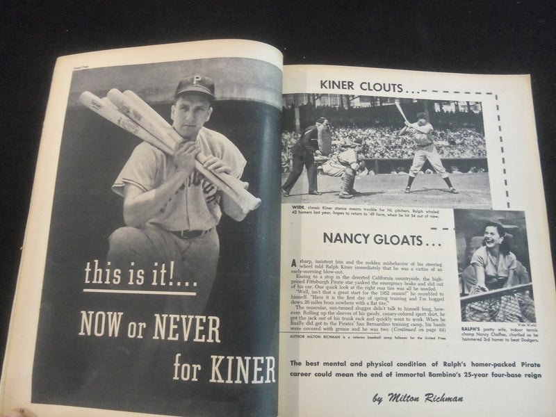 1952 AUGUST SPORT LIFE MAGAZINE - CHICO CARRASQUEL & NELLIE FOX COVER - J 7731