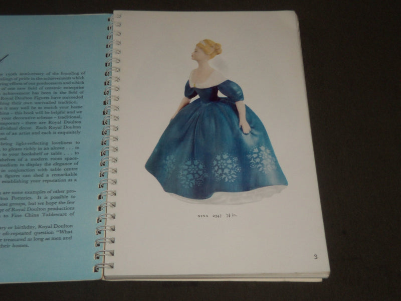 1969 ROYAL DOULTON FIGURES COLLECTOR'S BOOK NO. 11 - FINE CHINA - KD 4046