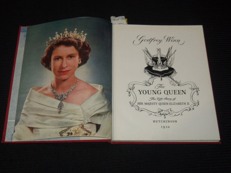 1952-1953 QUEEN ELIZABETH PHOTO ALBUMS LOT OF 2 - HARDCOVER - KD 5403D
