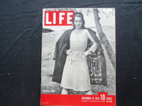 1943 NOVEMBER 15 LIFE MAGAZINE - FUR LINED COATS IN FASHION - L 365