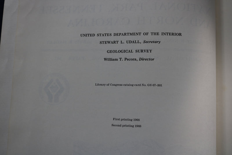 1968 GEOLOGY OF THE GREAT SMOKY MOUNTAINS SOFTCOVER BOOK - FOLD-OUT MAP - K 1384