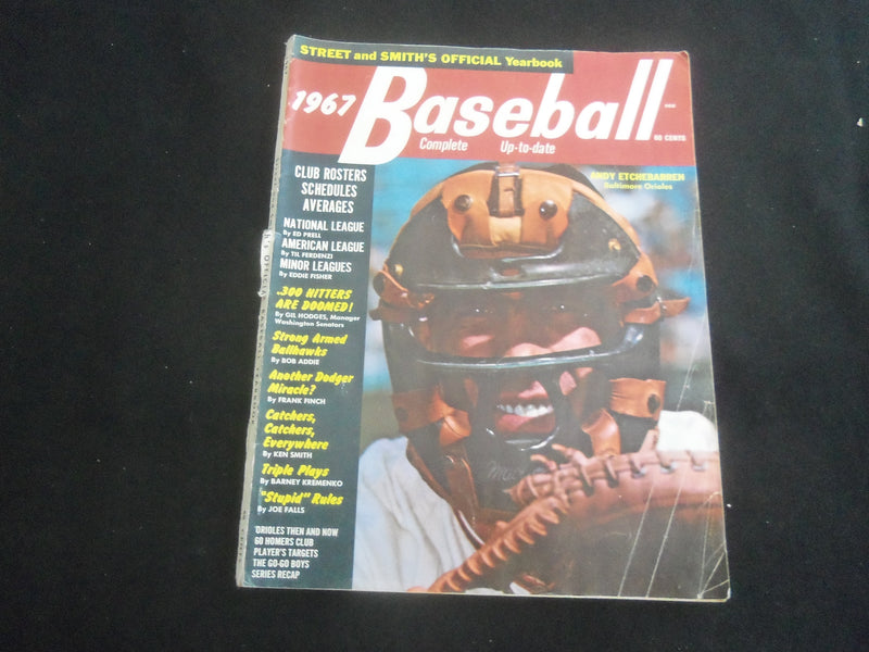1967 STREET AND SMITH'S BASEBALL MAGAZINE - ANDY ETCHEBARREN COVER - J 7695