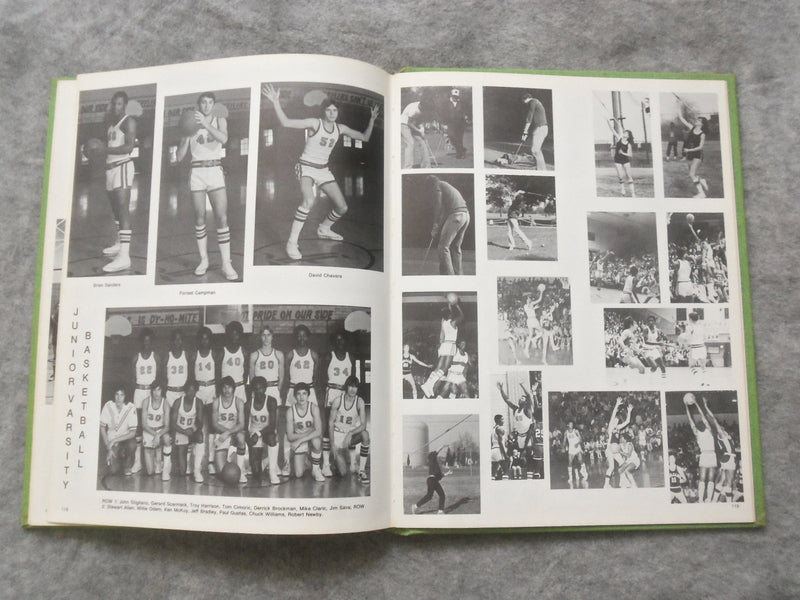 1977 THE REFLECTOR FARRELL HIGH SCHOOL YEARBOOK - FARRELL, PENNSYLVANIA- YB 3173