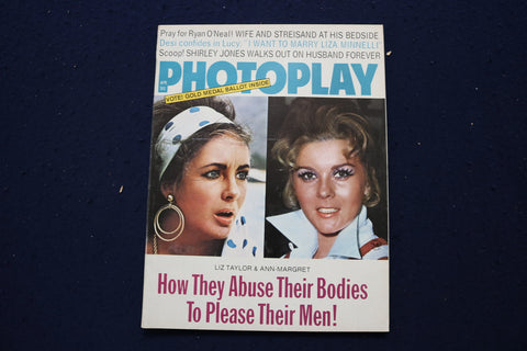 1972 APRIL PHOTOPLAY MAGAZINE - LIZ TAYLOR & ANN-MARGRET COVER - E 12945