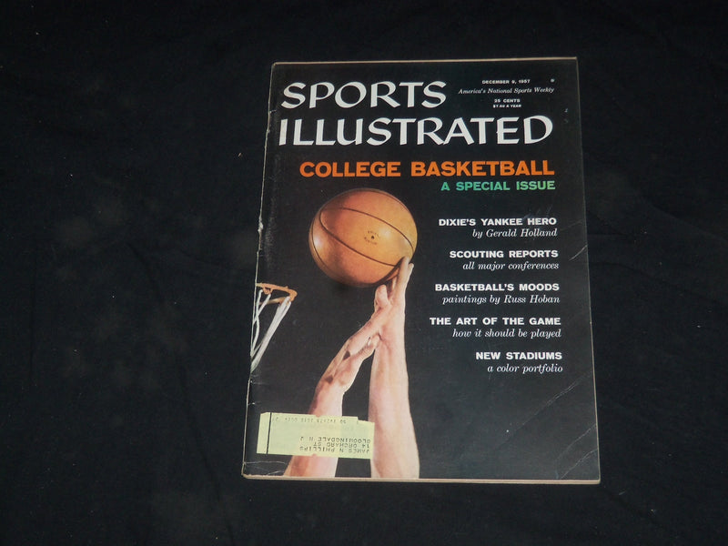 1957 DECEMBER 9 SPORTS ILLUSTRATED MAGAZINE - COLLEGE BASKETBALL ISSUE - SP 8860