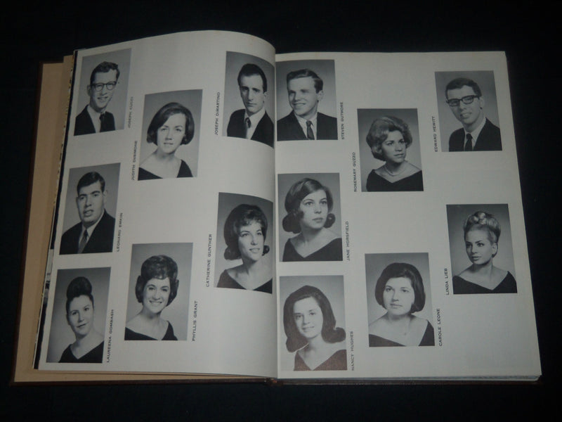 1966 LA CAMPANA MONTCLAIR STATE COLLEGE YEARBOOK - NEW JERSEY - YB 1608