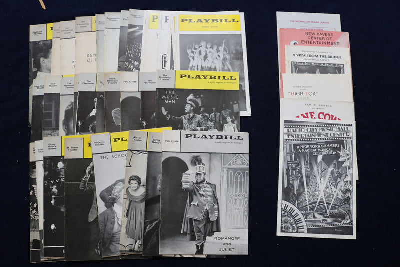 1950'S-1960'S THEATRE PROGRAMS - 33 PLAYBILLS AND 6 OTHERS - LOT OF 39 - O 3319