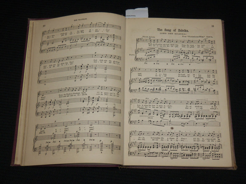 1900'S SONGS BY ROBERT SCHUMANN HARDCOVER BOOK BY HATTON- ROYAL EDITION - R 725B