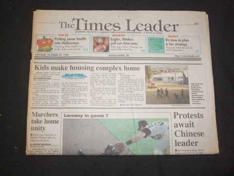 1997 OCT 27 WILKES-BARRE TIMES LEADER - PROTESTS CHINESE JIANG ZEMIN - NP 7756