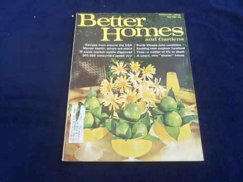 1968 JUNE BETTER HOMES AND GARDENS MAGAZINE - NICE COVER, PHOTOS & ADS- ST 4628R