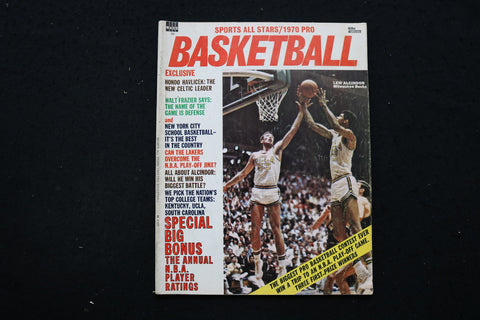 1970 SPORTS ALL STARS BASKETBALL MAGAZINE - LEW ALCINDOR COVER - B 3428X