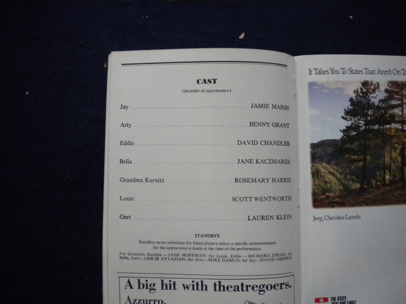 1992 LOST IN YONKERS PLAYBILL - ROSEMARY HARRIS & 6 SIGNATURES INSIDE - J 8328