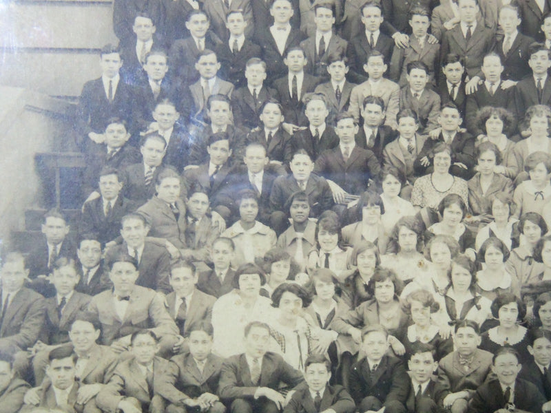 1923 JUNE DICKINSON CLASS FRAMED PHOTO - 22 1/2