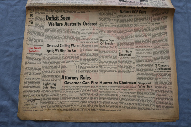 1965 JULY 26 THE DAILY CHRONICLE NEWSPAPER - 3 DIE IN AUTO CRASHES - NP 8543