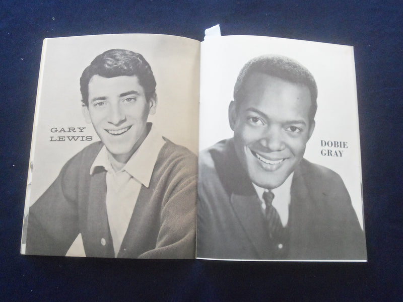 1960'S GENE PITNEY SHOWER OF STARS PROGRAM - J 8380