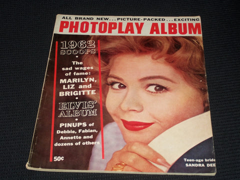 1962 PHOTOPLAY ALBUM MAGAZINE - SANDRA DEE FRONT COVER - E 3061