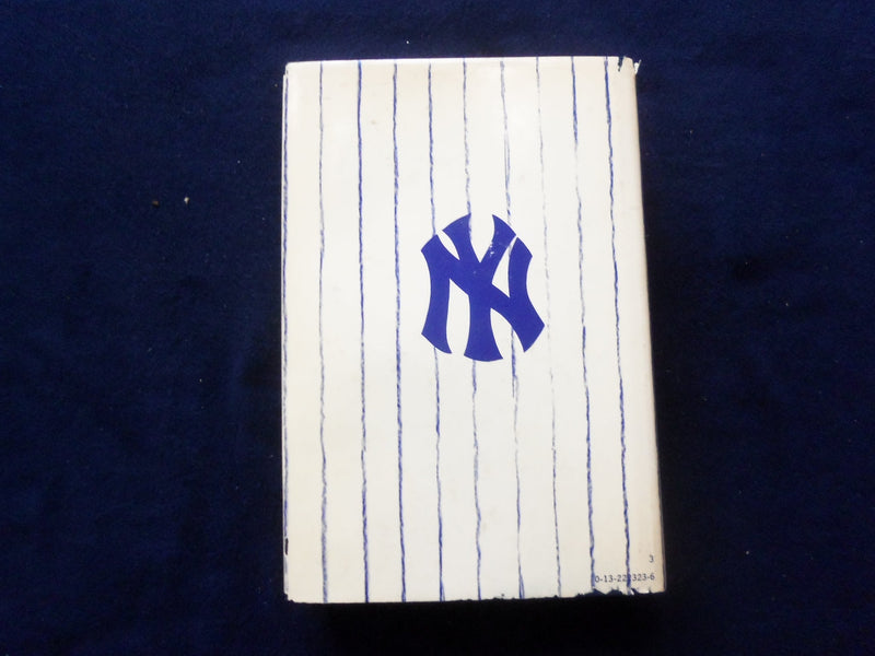 1975 DYNASTY NY YANKEES HARDCOVER BOOK - INSCRIBED BY PETER GOLENBOCK - KD 8537