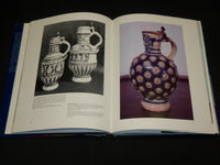 1975 ANTIQUES IN AUSTRALIA IN HARDCOVER BOOK BY JOHN ROGAN -NICE PHOTOS - R 712Y