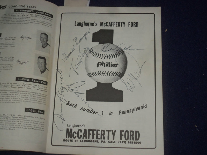 1974 PHILADELPHIA PHILLIES MAGAZINE & PROGRAM-ASHBURN & OZARK AUTOGRAPHS-ST 6818