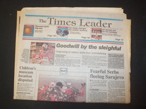 1995 DEC 23 WILKES-BARRE TIMES LEADER - FEARFUL SERBS FLEEING SARAJEVO- NP 7586