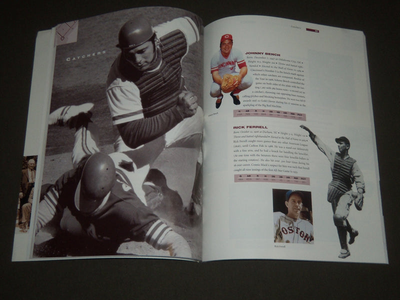 1993 NATIONAL BASEBALL HALL OF FAME YEARBOOK - REGGIE JACKSON INDUCTED- J 2589
