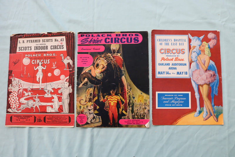 1940'S-1970'S CIRCUS PROGRAMS AND MAGAZINES - LOT OF 39 - O 3727