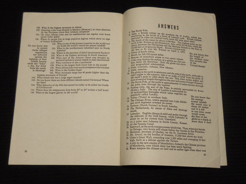 1940'S THE STORY OF THE GLOBE BOOK - REPLOGLE GLOBES - CHICAGO- K 547