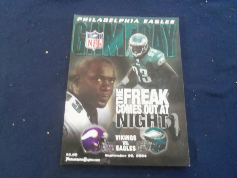 2004 SEP 20 GAMEDAY MAGAZINE- PHILADELPHIA EAGLES VS MINNESOTA VIKINGS -ST 2968P