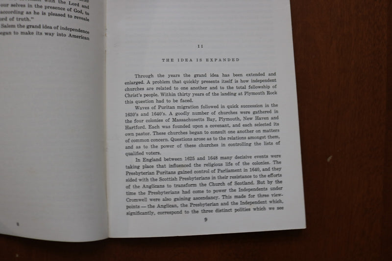 1962 THE DILEMMA OF CONGREGATIONALISM SOFTCOVER BOOK BY HOWARD CONN - K 3176
