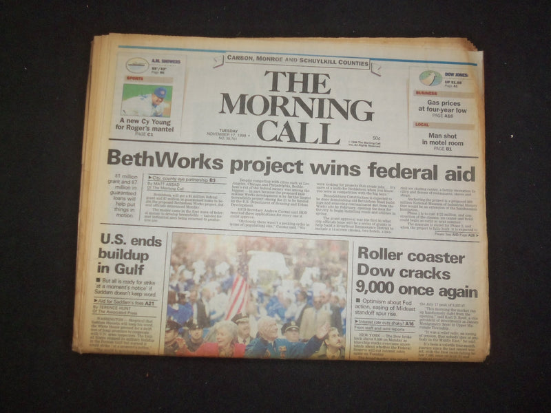 1998 NOV 17 MORNING CALL NEWSPAPER-ALLENTOWN, PA-DOW CRACKS 9,000 AGAIN -NP 8278