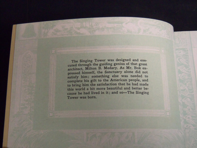 1930 THE MOUNTAIN LAKE SANCTUARY AND SINGING TOWER VIEW BOOK - J 8646