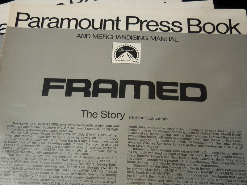 1970'S PARAMOUNT MOVIE PRESSBOOKS LOT OF 20 - O 3812