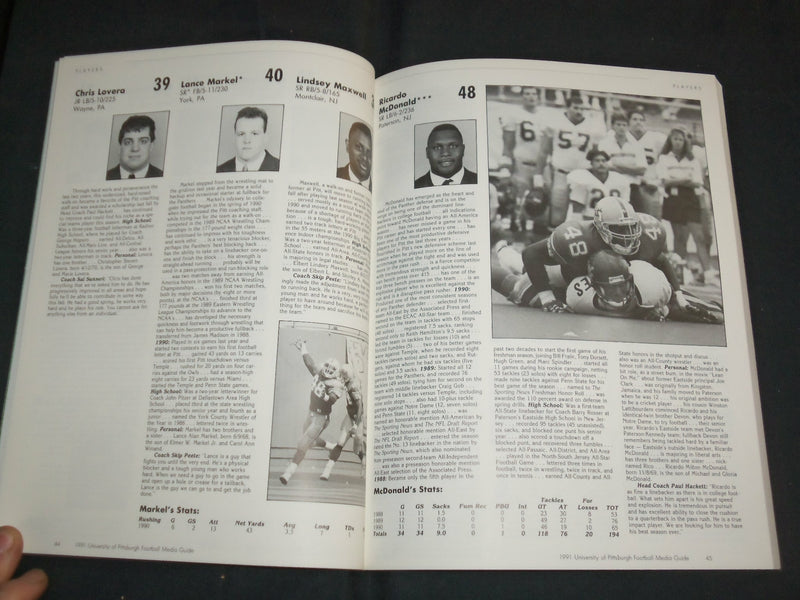 1991-1992 UNIVERSITY OF PITTSBURGH FOOTBALL MEDIA GUIDE - LOT OF 2 - O 3100