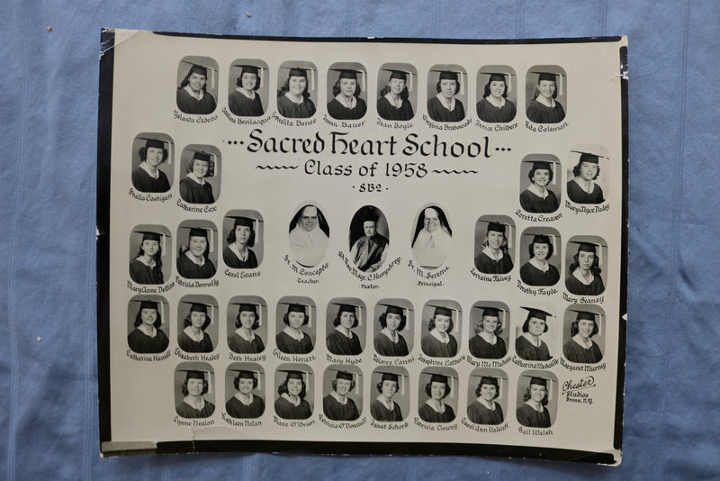 1958 SACRED HEART SCHOOL 8B2 GIRLS CLASS 8