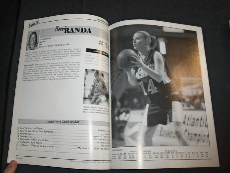 2000-2002 LA SALLE UNIVERSITY WOMEN'S BASKETBALL - LOT OF 2 - O 3094