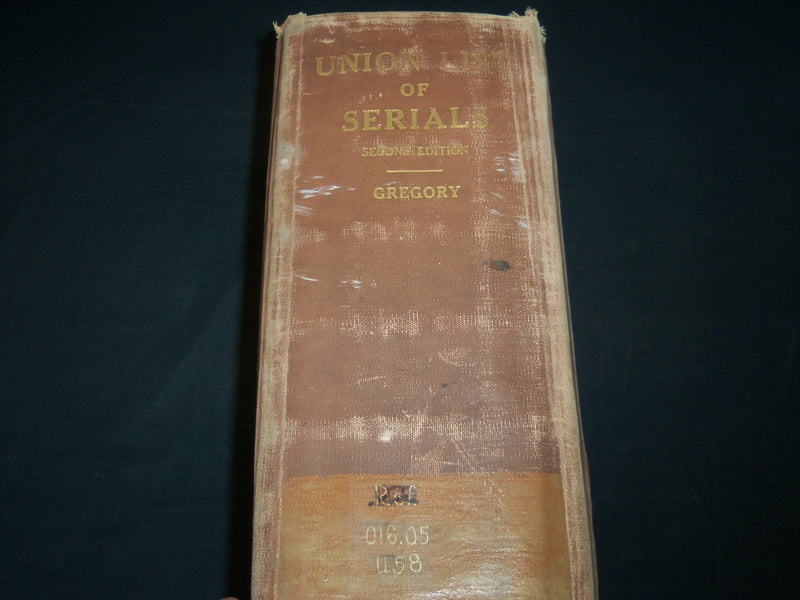 1943 UNION LIST OF SERIALS IN LIBRARIES VOLUME - 2ND EDITION - 3065 PGS- KD 5576