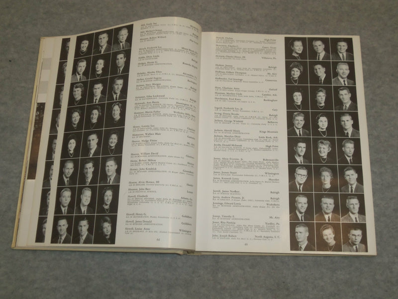 1960 UNIVERSITY OF NORTH CAROLINA YEARBOOK - CHAPEL HILL, NORTH CAROLINA-YB 2071
