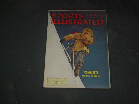 1960 AUGUST 29 SPORTS ILLUSTRATED MAGAZINE-CONQUEST! THE PEAK OF STORMS- SP 8977