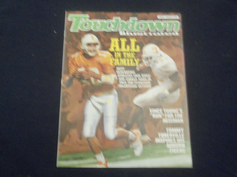 2005 TOUCHDOWN ILLUSTRATED MAGAZINE - ISSUE 5 - VINCE YOUNG - SP 1219I