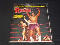 1967 OCTOBER THE RING MAGAZINE - FRAZIER CHUVALO FRONT COVER - E 4588