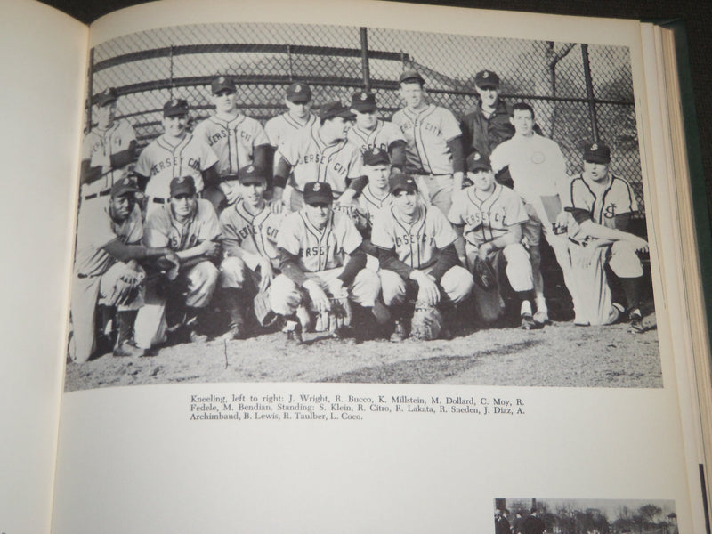 1962 TOWER JERSEY CITY STATE COLLEGE YEARBOOK - NEW JERSEY - PHOTOS - YB 1425