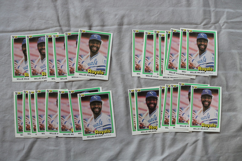 WILLIE WILSON 1981 DONRUSS BASEBALL CARDS - CARD #223 - NM-MT - LOT OF 32 - #59
